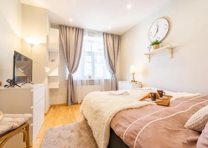 Valdemara Design In Center Apartment *